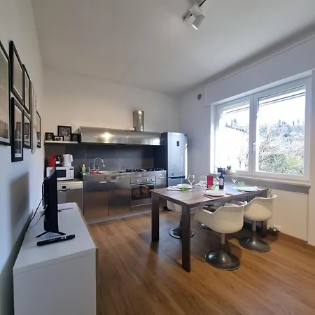 Dear George, House Apartment Verona