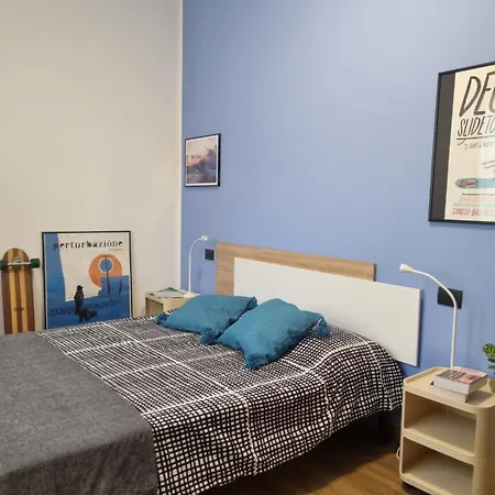 Dear George, House Appartement