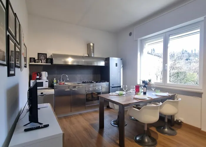 Dear George, House Appartement Verona