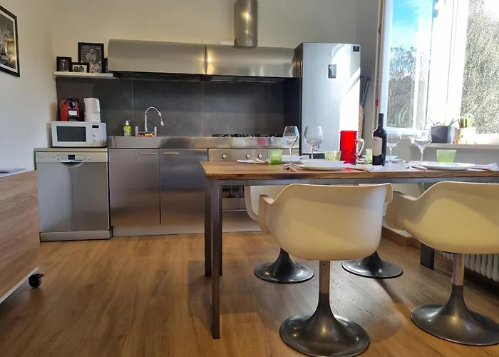 Dear George, House Verona